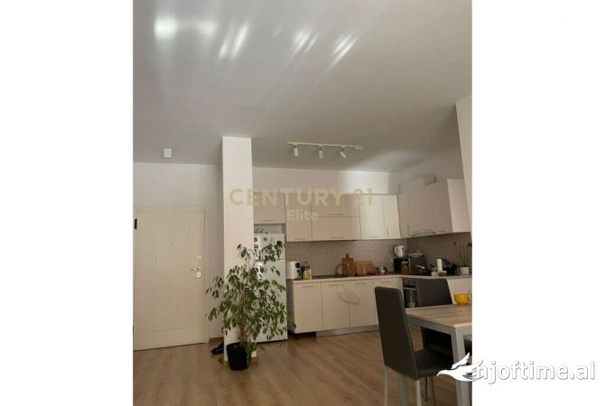 Shtepi me qera Apartament ne Tirane, 1+1, Mobilimi E mobiluar, Pagesa 800  Euro.