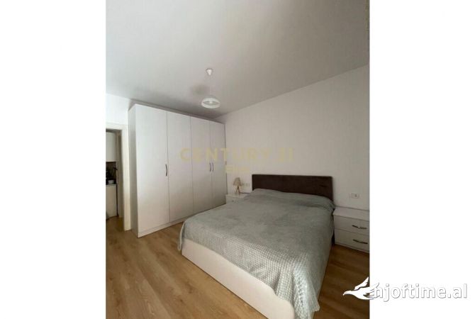 Shtepi me qera Apartament ne Tirane, 1+1, Mobilimi E mobiluar, Pagesa 800  Euro.