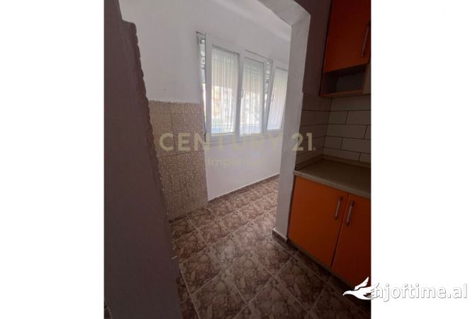 Shtepi ne shitje 1+1 ne Tirane - 67,000 Euro