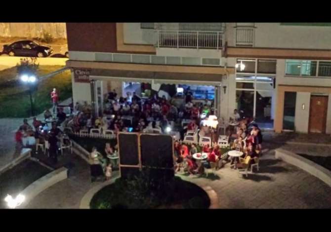 Ambiente Commerciale in Affitto 2+1 a Tirana - 1,000 Euro