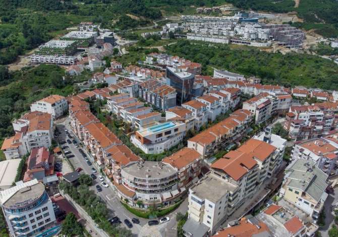 Shtepi ne shitje 4+1 ne Tirane - 240,000 Euro