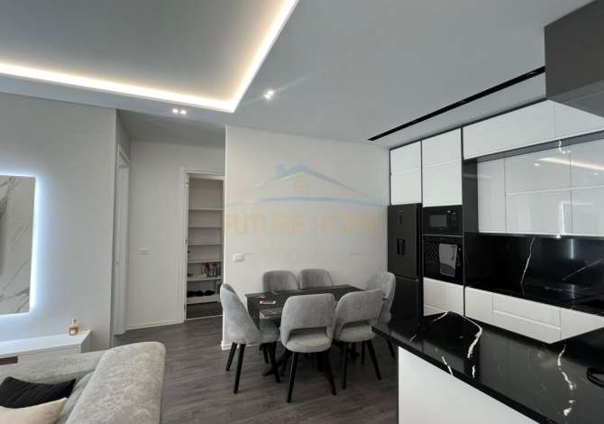 Shtepi me qera 2+1 ne Tirane - 1,700 Euro