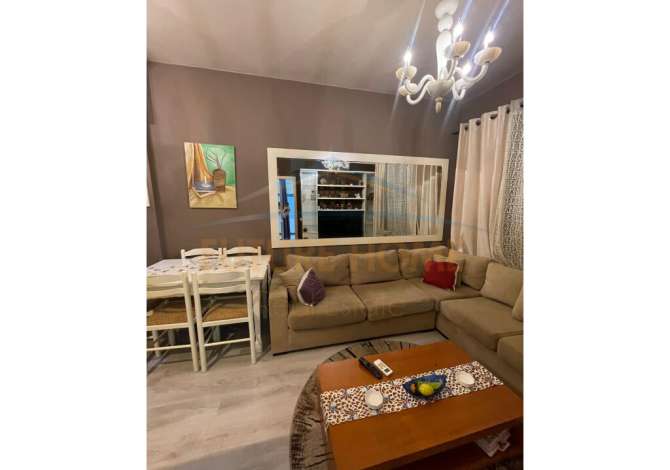 Shtepi me qera 2+1 ne Tirane - 800 Euro
