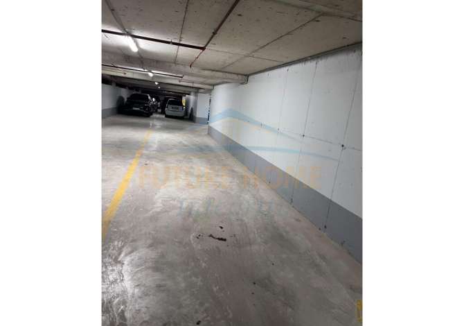 Ambient biznesi me qera 2+1 ne Tirane - 1,300 Euro
