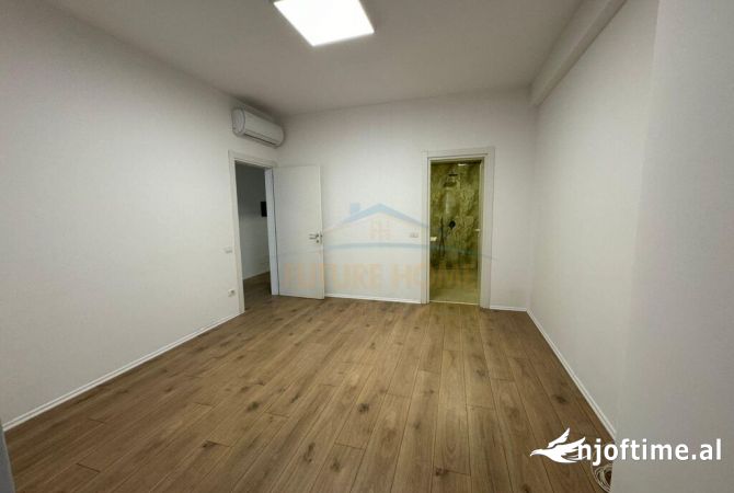 Ambient biznesi me qera 3+1 ne Tirane - 1,400 Euro