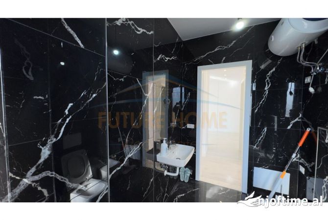 Shtepi ne shitje Apartament ne Tirane, 2+1, Mobilimi Bosh, pa mobiluar, Pagesa 240,000  Euro.