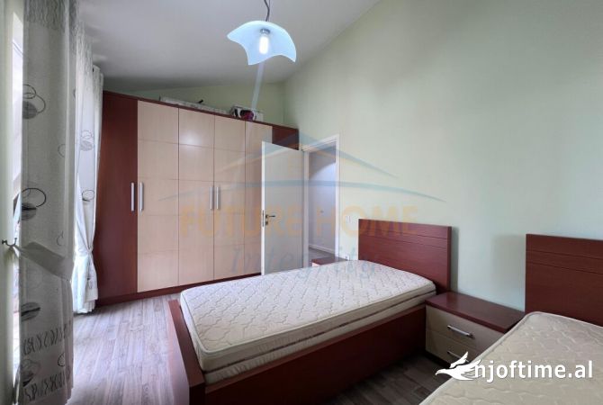 Shtepi me qera Apartament ne Tirane, 3+1, Mobilimi E mobiluar, Pagesa 600  Euro.
