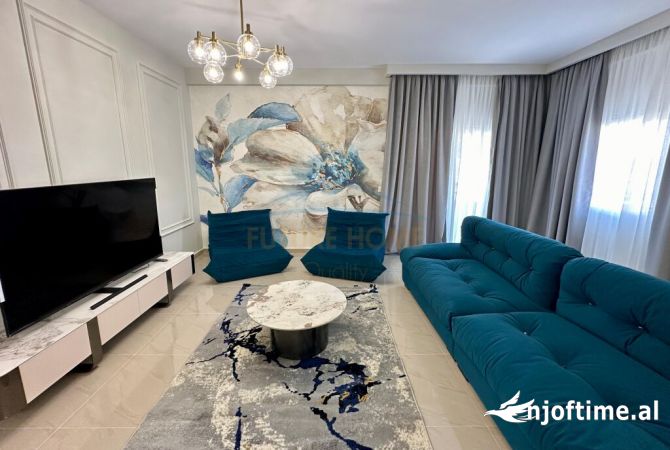 Shtepi me qera 2+1 ne Tirane - 1,000 Euro