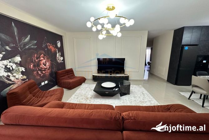 Shtepi me qera 1+1 ne Tirane - 700 Euro