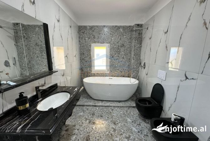 Shtepi me qera Apartament ne Tirane, 1+1, Mobilimi E mobiluar, Pagesa 700  Euro.