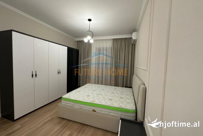 Shtepi me qera 2+1 ne Tirane - 1,400 Euro