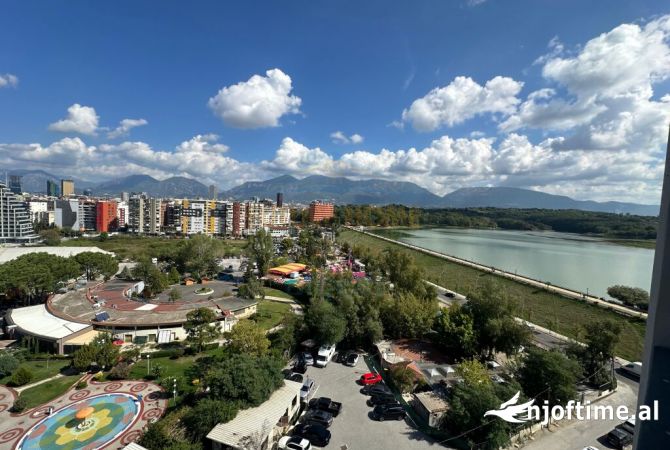 Ambient biznesi me qera 3+1 ne Tirane - 2,500 Euro