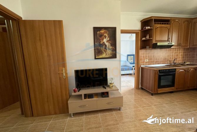 Shtepi me qera 2+1 ne Tirane - 550 Euro