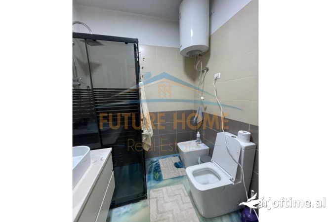 Shtepi ne shitje Apartament ne Tirane, 1+1, Mobilimi E mobiluar, Pagesa 128,000  Euro.