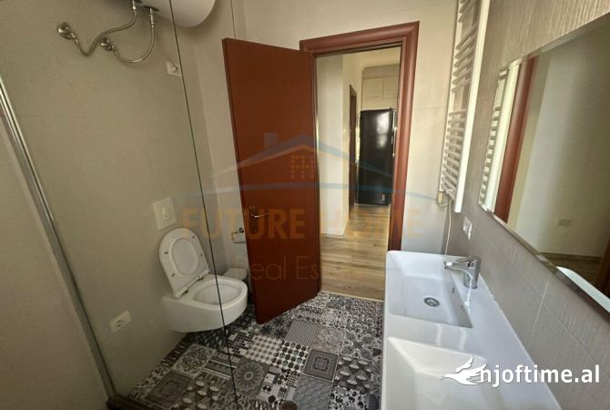 Shtepi me qera 2+1 ne Tirane - 400 Euro