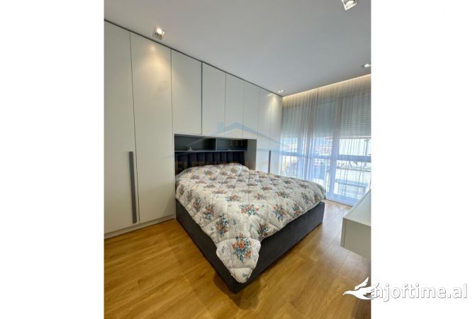 Shtepi me qera 2+1 ne Tirane - 650 Euro