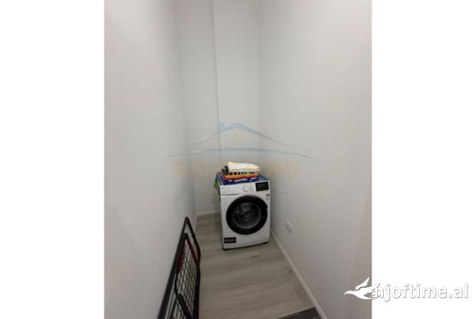 Shtepi ne shitje Apartament ne Tirane, 1+1, Mobilimi E mobiluar, Pagesa 115,000  Euro.