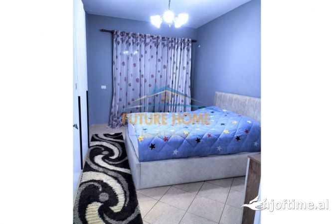 Shtepi ne shitje Apartament ne Tirane, 1+1, Mobilimi E mobiluar, Pagesa 94,000  Euro.