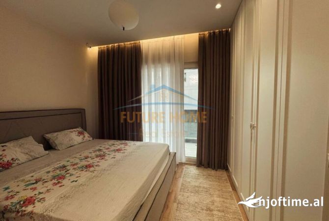 Shtepi ne shitje Apartament ne Tirane, 1+1, Mobilimi Pjeserisht e mobiluar, Pagesa 150,000  Euro.