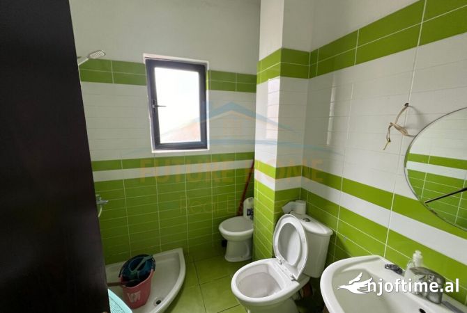 Shtepi ne shitje Apartament ne Tirane, 1+1, Mobilimi E mobiluar, Pagesa 108,000  Euro.