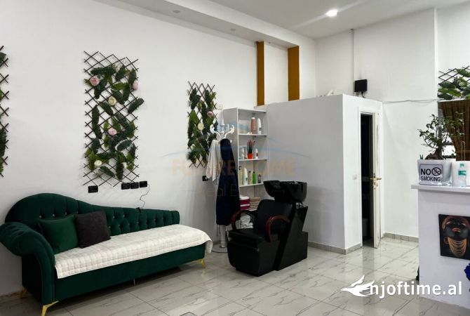 Ambient biznesi me qera 3+1 ne Tirane - 700 Euro