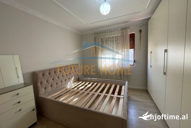 Shtepi ne shitje Apartament ne Tirane, 2+1, Mobilimi E mobiluar, Pagesa 90,000  Euro.