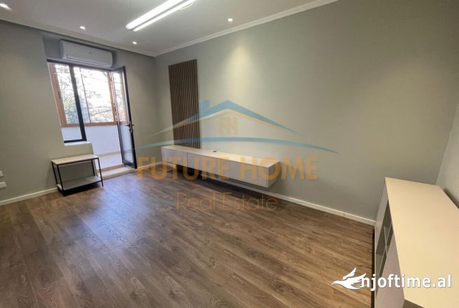 Ambient biznesi me qera 3+1 ne Tirane - 800 Euro