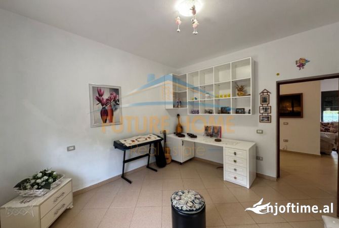 Shtepi me qera Apartament ne Tirane, 2+1, Mobilimi E mobiluar, Pagesa 400  Euro.