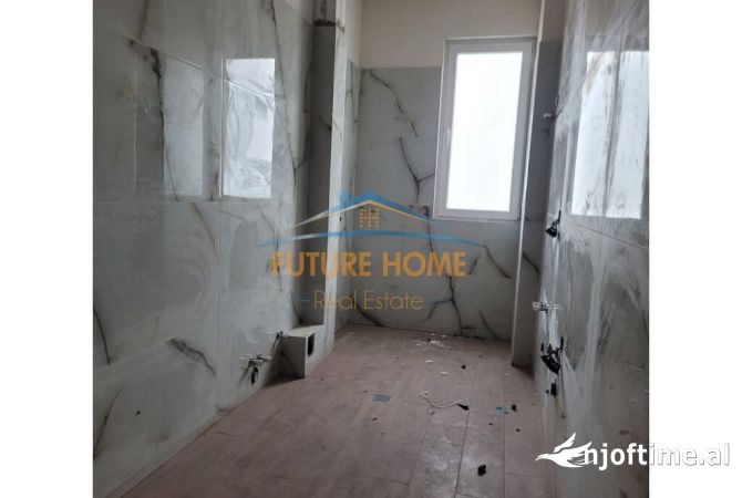 Shtepi ne shitje Apartament ne Tirane, 2+1, Mobilimi Bosh, pa mobiluar, Pagesa 156,000  Euro.