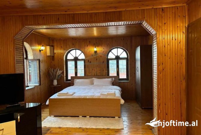 Shtepi ne shitje 7+1 ne Tirane - 1,380,000 Euro