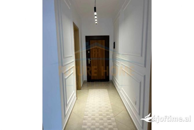 Shtepi ne shitje Apartament ne Tirane, 2+1, Mobilimi E mobiluar, Pagesa 143,000  Euro.