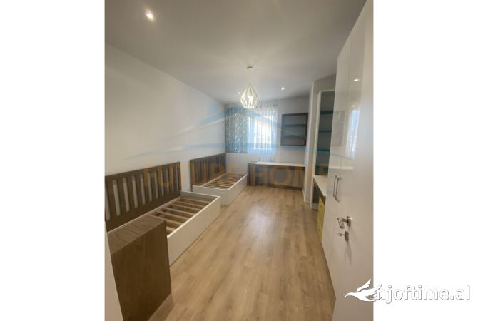 Shtepi me qera 2+1 ne Tirane - 600 Euro