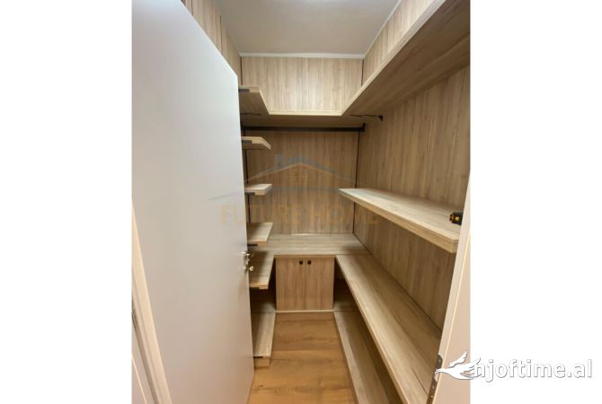 Shtepi me qera Apartament ne Tirane, 1+1, Mobilimi E mobiluar, Pagesa 550  Euro.