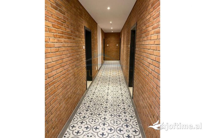 Shtepi me qera Apartament ne Tirane, 1+1, Mobilimi E mobiluar, Pagesa 550  Euro.