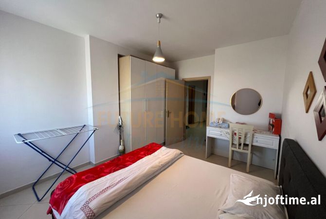 Shtepi ne shitje Apartament ne Tirane, 1+1, Mobilimi E mobiluar, Pagesa 97,000  Euro.