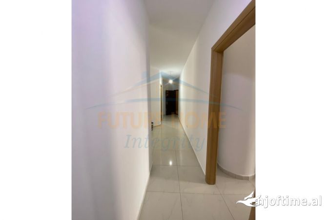 Shtepi ne shitje Apartament ne Tirane, 2+1, Mobilimi E mobiluar, Pagesa 210,000  Euro.