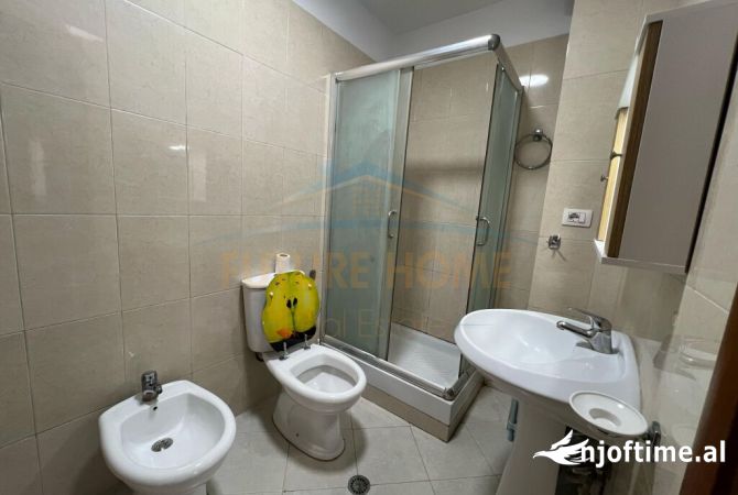 Shtepi me qera Apartament ne Tirane, 2+1, Mobilimi E mobiluar, Pagesa 450  Euro.