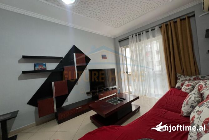 Shtepi me qera 2+1 ne Tirane - 450 Euro