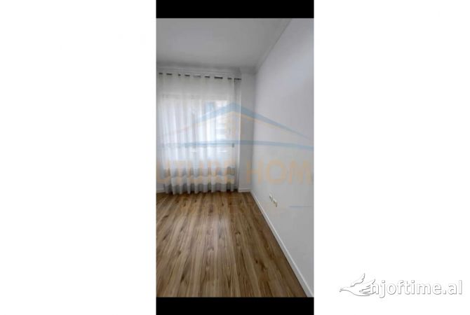 Shtepi ne shitje Apartament ne Tirane, 1+1, Mobilimi Bosh, pa mobiluar, Pagesa 99,000  Euro.