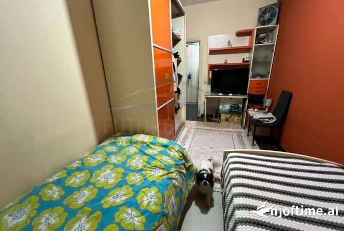 Shtepi ne shitje Apartament ne Tirane, 2+1, Mobilimi E mobiluar, Pagesa 125,000  Euro.