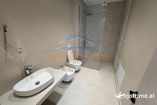 Shtepi ne shitje Apartament ne Tirane, 3+1, Mobilimi Bosh, pa mobiluar, Pagesa 424,000  Euro.