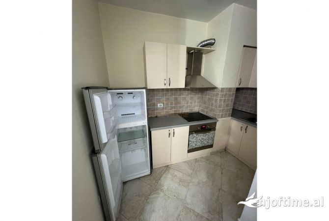 Shtepi me qera Garsoniere ne Tirane - 450 Euro