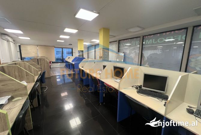 Ambient biznesi me qera 3+1 ne Tirane - 2,000 Euro