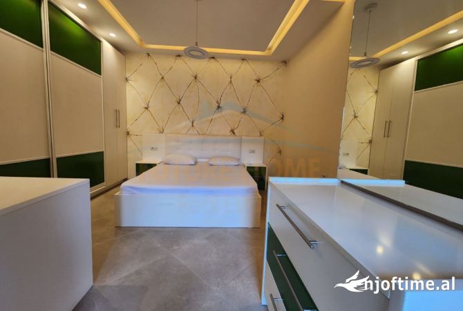 Shtepi me qera Apartament ne Tirane, 2+1, Mobilimi E mobiluar, Pagesa 800  Euro.