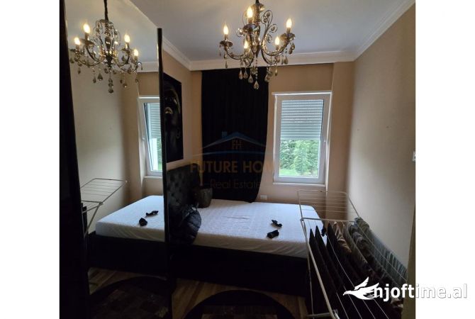 Shtepi ne shitje Apartament ne Tirane, 2+1, Mobilimi E mobiluar, Pagesa 330,000  Euro.