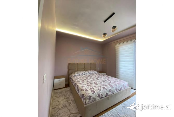 Shtepi ne shitje Apartament ne Tirane, 3+1, Mobilimi E mobiluar, Pagesa 248,000  Euro.