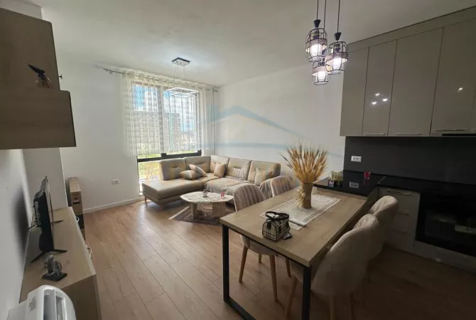 Shtepi me qera 1+1 ne Tirane - 530 Euro