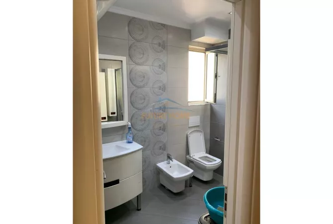 Shtepi me qera Apartament ne Tirane, 1+1, Mobilimi E mobiluar, Pagesa 600  Euro.