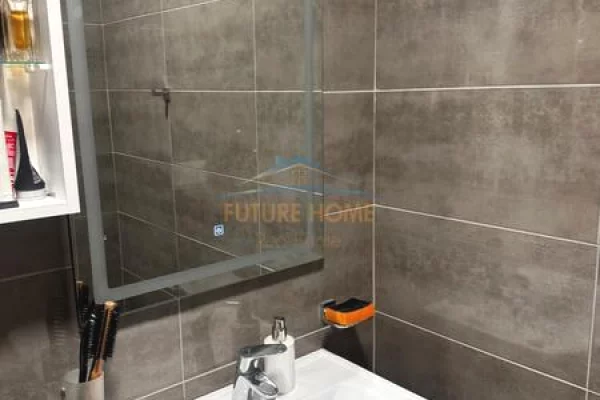 Shtepi me qera Apartament ne Tirane, 1+1, Mobilimi E mobiluar, Pagesa 700  Euro.