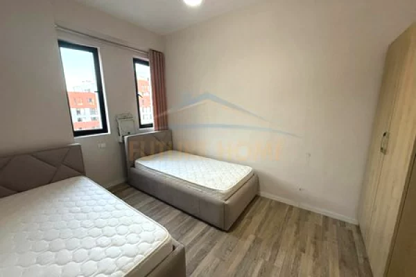 Shtepi ne shitje Apartament ne Tirane, 2+1, Mobilimi E mobiluar, Pagesa 155,000  Euro.